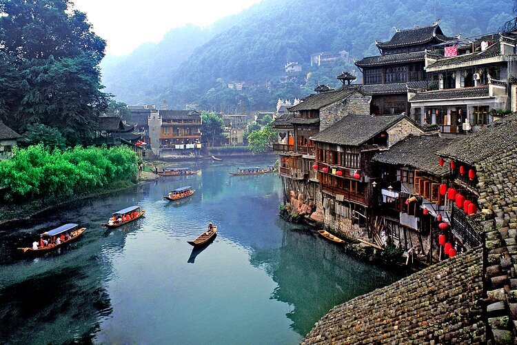 張家界鳳凰古城ツアー