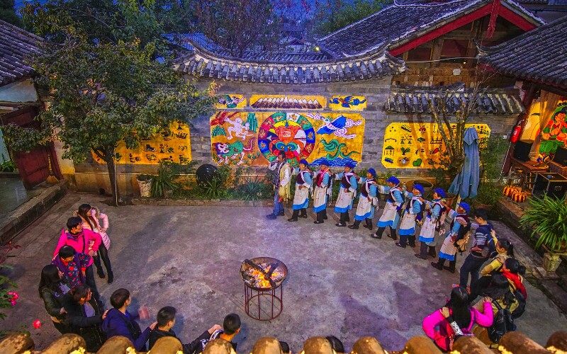  Lijiang Nightlife 