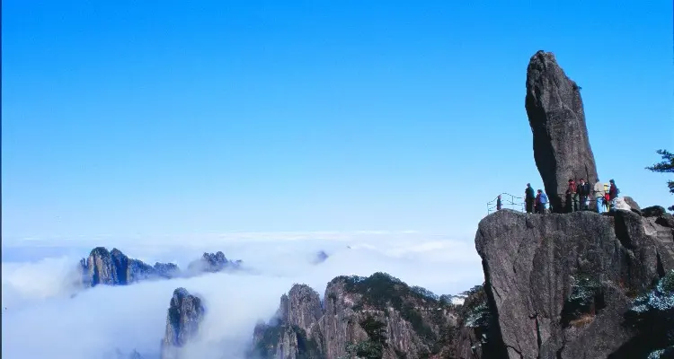 Flying-Over Rock on the Yellow Mountains