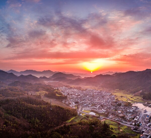 7-Day Huangshan, Shanghai and Hangzhou Tour