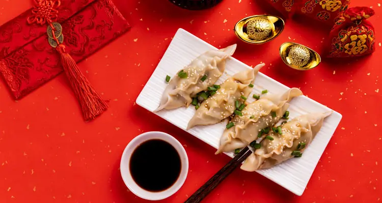 Why Do the Chinese Eat Dumplings on New Year's Eve?