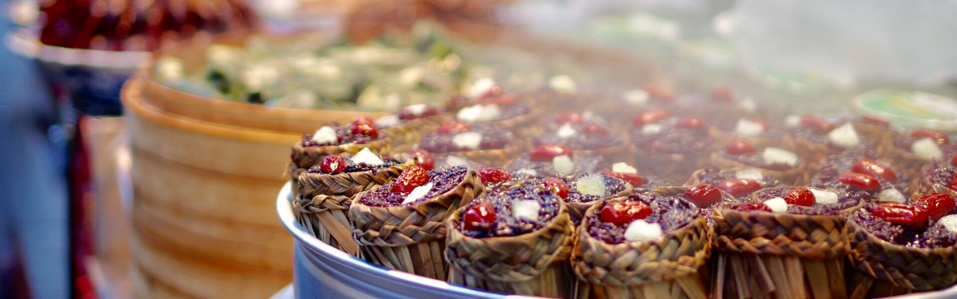 Cosa e dove mangiare a Shanghai: Guida definitiva ai piatti e ai ristoranti