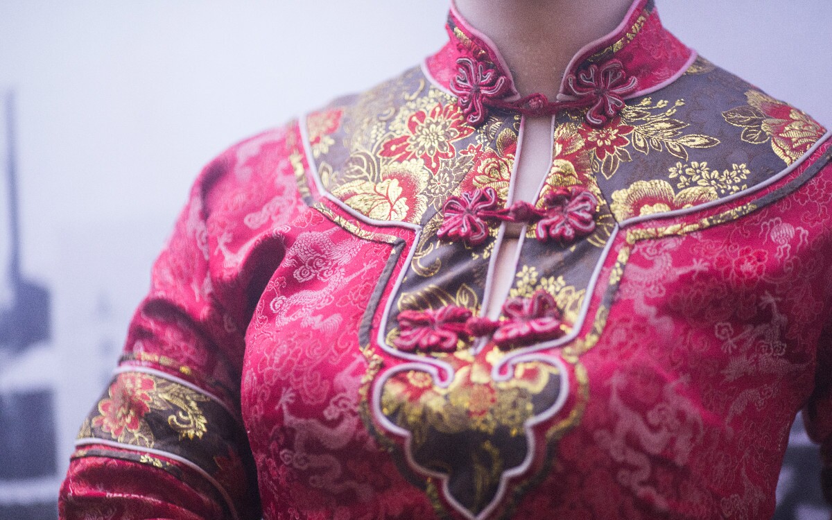 4-traditional-chinese-clothing-and-dress-hanfu-tang-suit-qipao