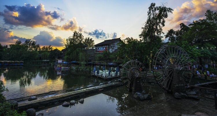 Huanglongxi Ancient Town