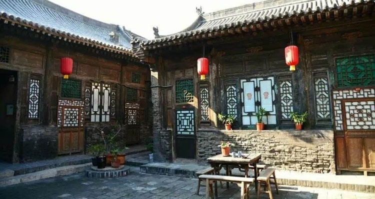 the courtyard of the hotel