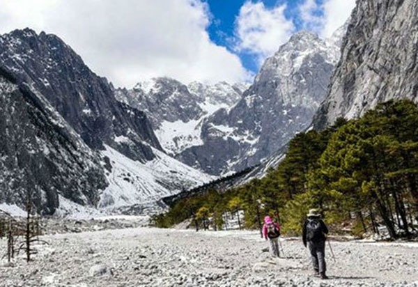 Jade Dragon Snow Mountain