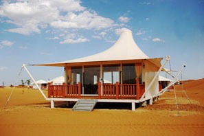 Desert tents in Jinshahai