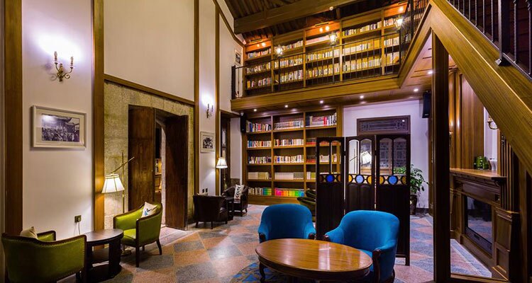 the lodge of the hotel in Kunming