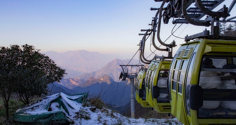 Skiing at Ningbo Shangliang Ski Resort