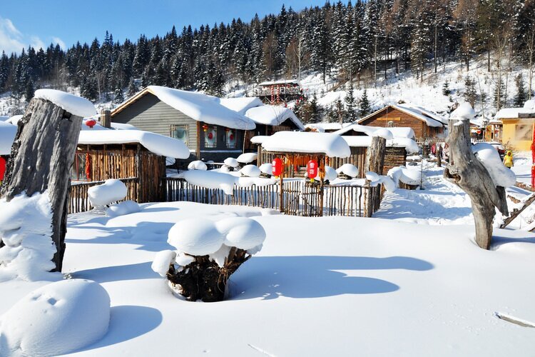Paese delle Nevi di Xuexiang coperto di neve in inverno