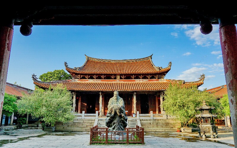 confucianism temple inside