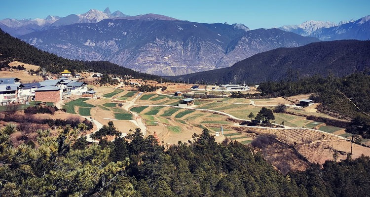 Niding Village hiking