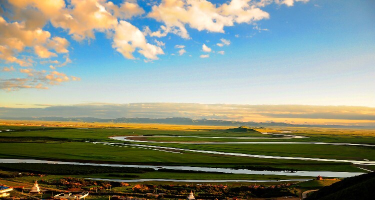 the great view of The First Bend of Yellow River