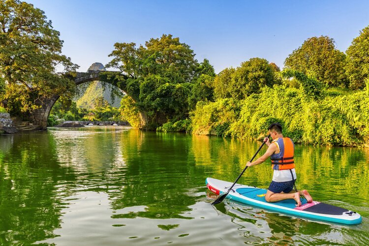 Stand Up Paddling in Yangshuo