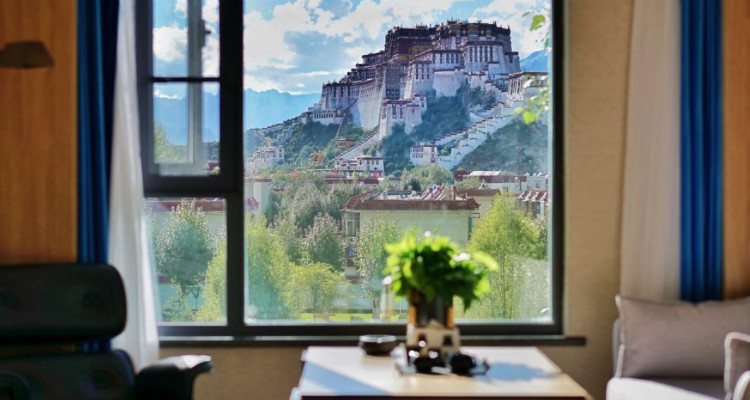 the hotel room with Potala Palace view