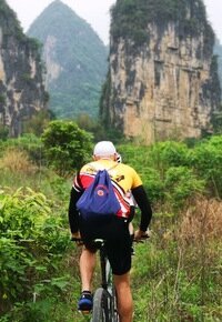 Experiencia de ciclismo por el campo de Yangshuo