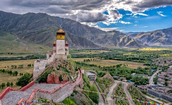 Palais de Yumbulagang