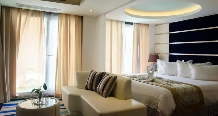 Victoria Jenna Deluxe Suite