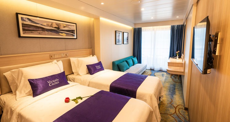 Victoria Sebrina Superior Cabin