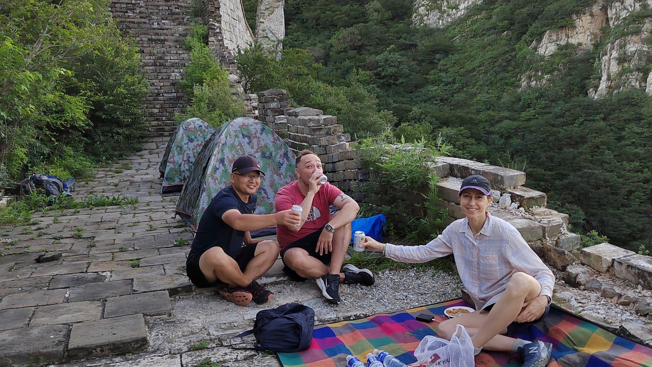 Unsere Gäste haben im Jiankou-Abschnitt der Chinesischen Mauer gezeltet