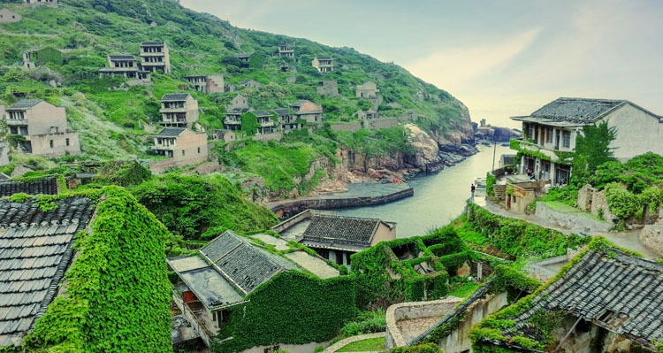 Houtouwan Abandoned Village
