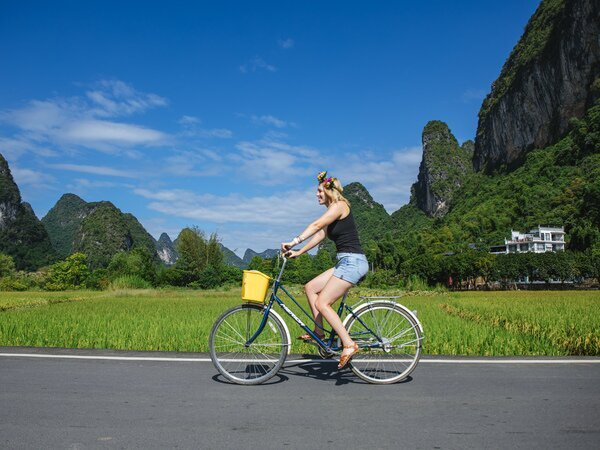Fahrradtour entlang des Yulong Flusses