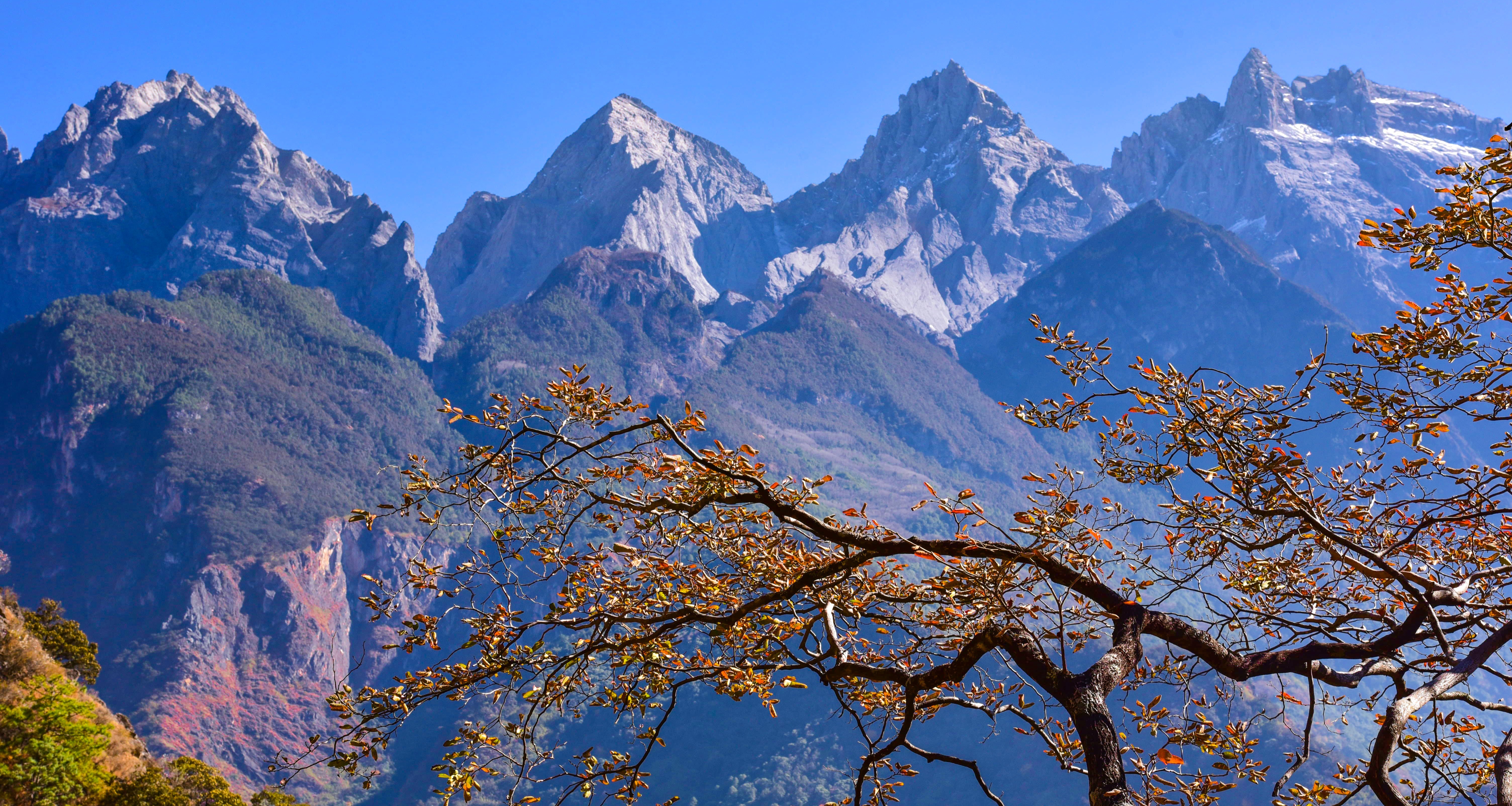 Autumn of Tiger Leaping Gorge