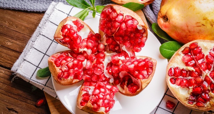 mid-autumn festival food, Pomegranates