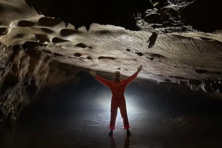 Swallow Cave, Yangshuo Guilin