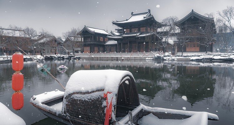 Snowy scenery of Luoyi Ancient City