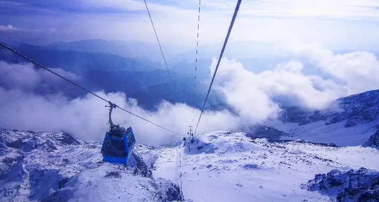 Cable Car on Jade Dragon Snow Mountain