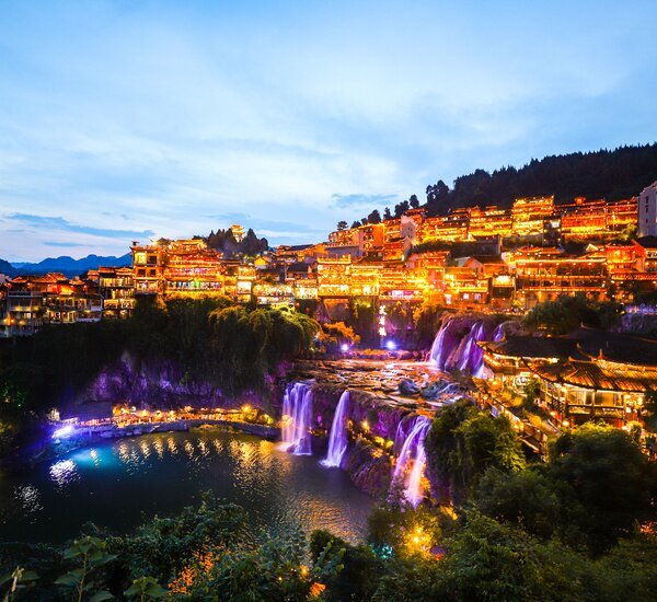 8-Day Zhangjiajie, Furong, Fenghuang, and Shanghai Tour