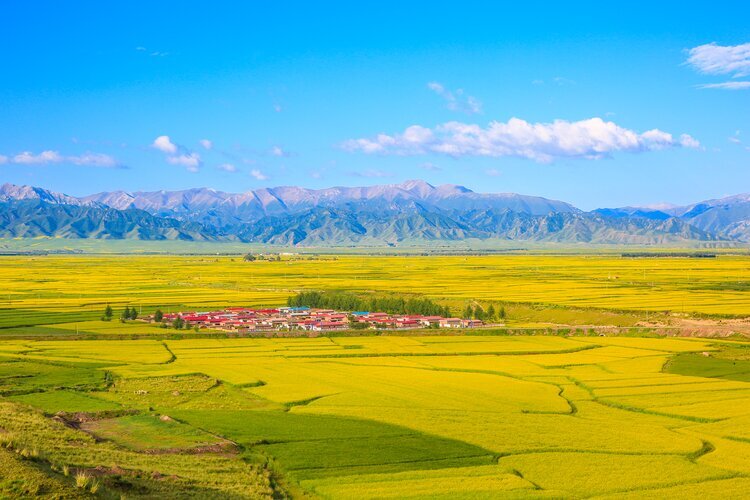 Радужные горы Чжанъе