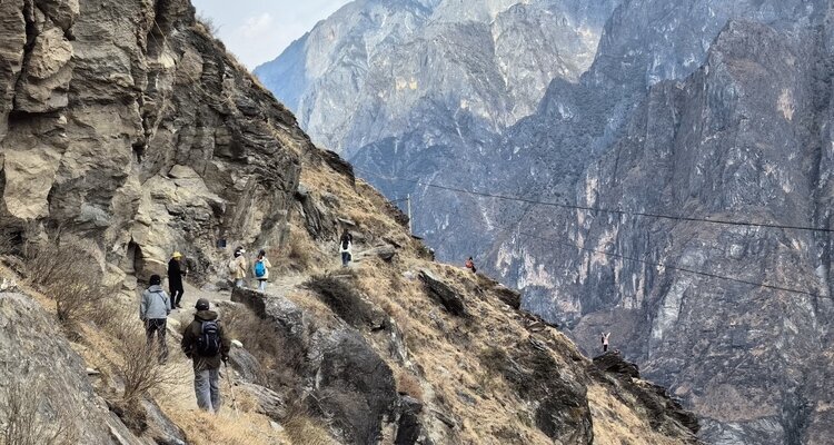 Tiger Leaping Gorge Hike