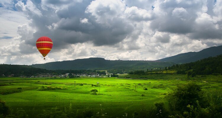 Rising hot air balloon in Tengchong