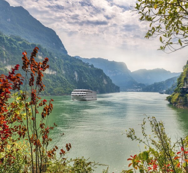  Classic China and the Great Three GorgesBeautiful China with Holy Tibet