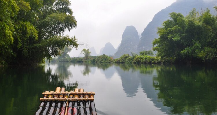 A Bamboo Rafting Experience on Yulong River, Yangshuo, Guilin