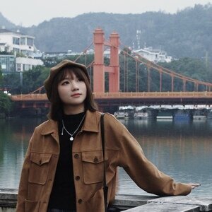 Travel advisor Camilla