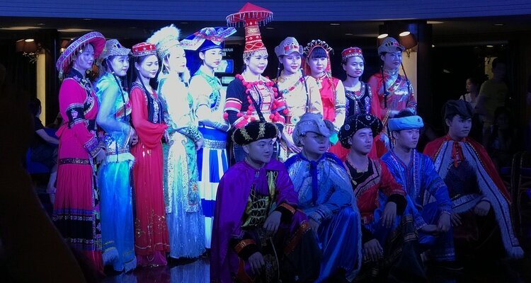 Performances on boardYangtze River Cruise