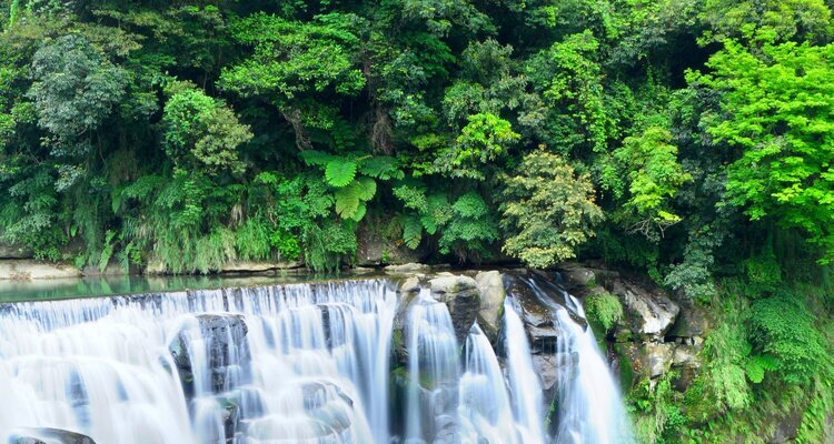 Shifen Waterfall