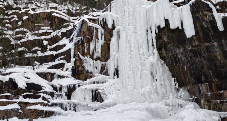 Ice cascade