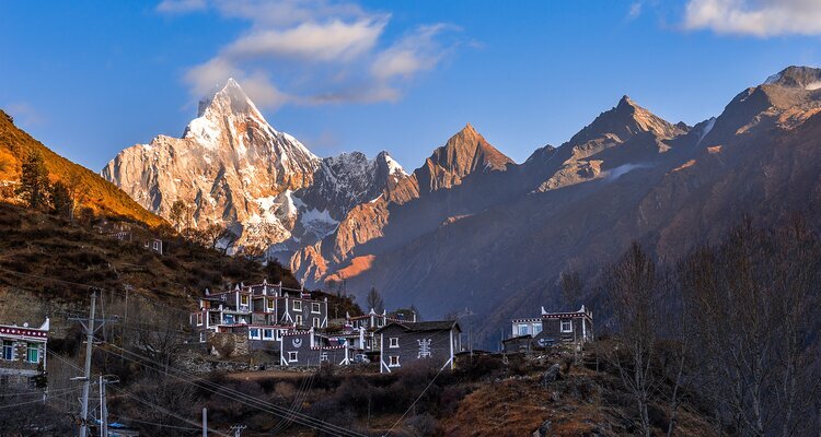 All four peaks under the sun as seen from the Mao Bi Liang&nbsp;Observation Deck