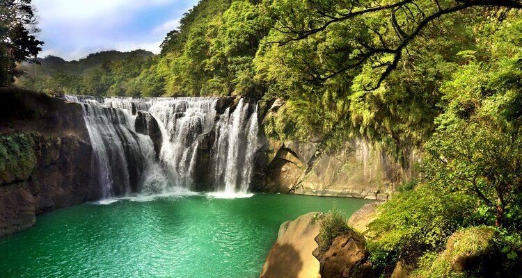 Shifen Waterfall