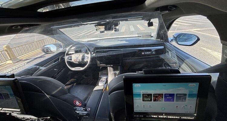 Experiencia de conducción en vehículos eléctricos autónomos