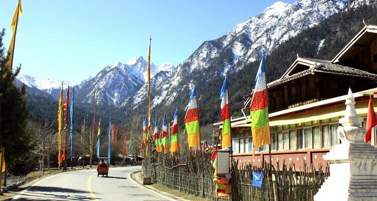 Tibetan Homelife Discovery in Zhongchagou Valley