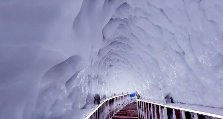 Linfen Mt. Yun Scenic Park, Ice Cave