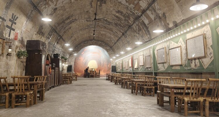 Salon de thé dans les abris anti-aériens