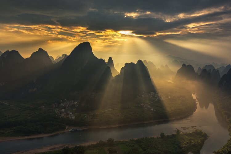 Восход солнца в Гуйлине зимой