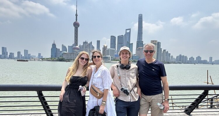 Nuestros clientes se tomaron fotos en el Bund.