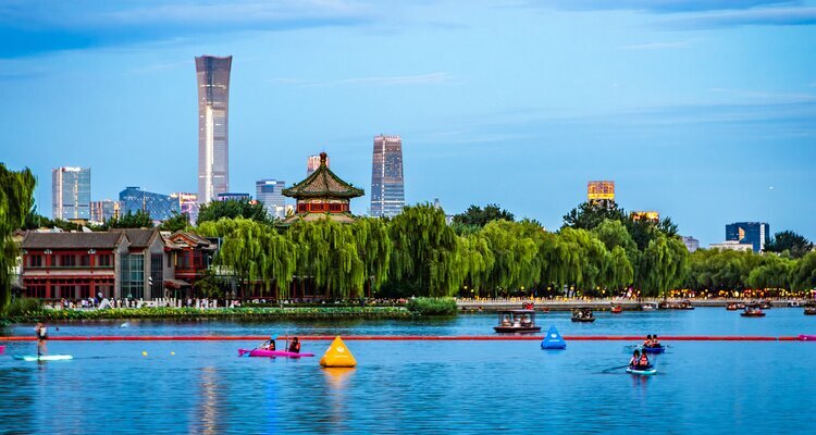 Cruise ship in Houhai